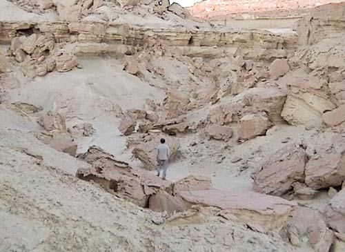 Mike Marshall Exploring a Small Canyon video still